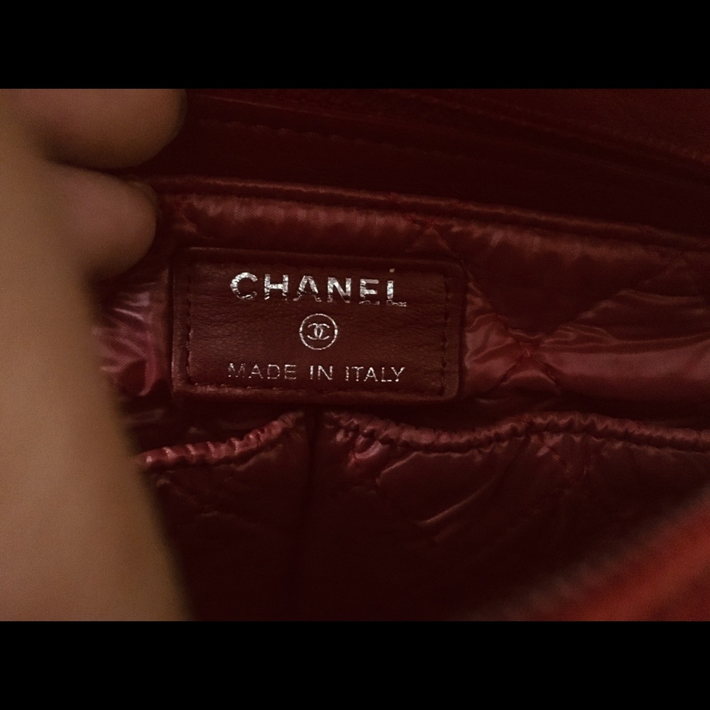 New Authentic Chanel Clutch Bag Red Flap cosmetic - Picture 5 of 6